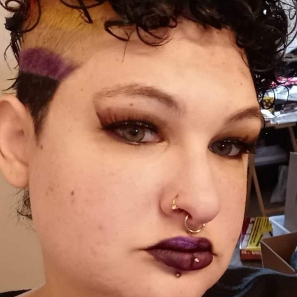 Meet your Posher, Sunny - Picture 4 of 8